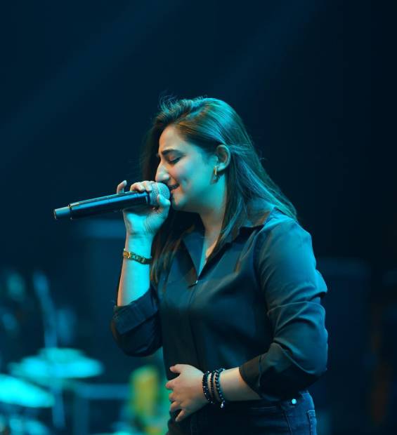 nimra-mehra-04 nimra-mehra-04